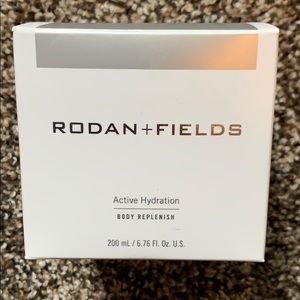 Rodan + fields active hydration body replenish